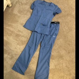 XS Light blue Grey’s Anatomy scrub set